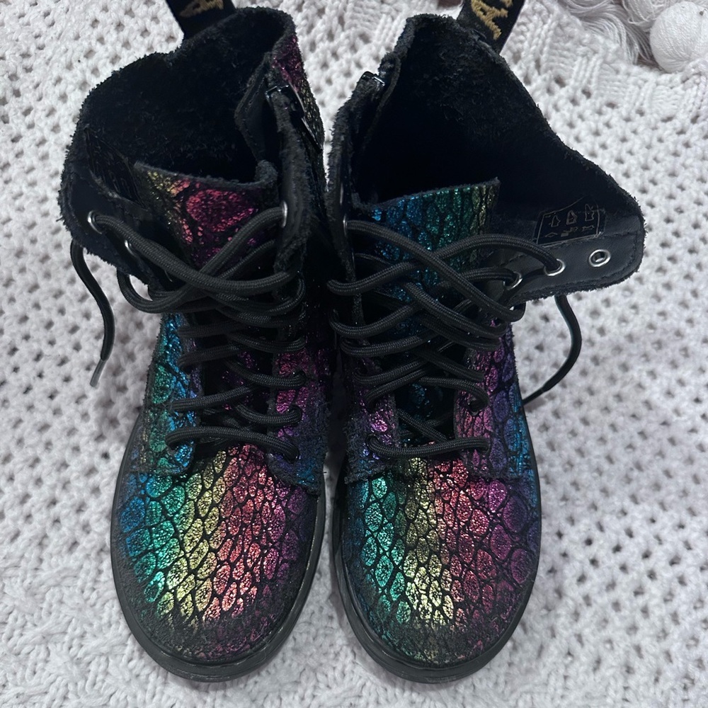 DR Martens Pascal Kids size  3 Multicolor Lace-Up Boots